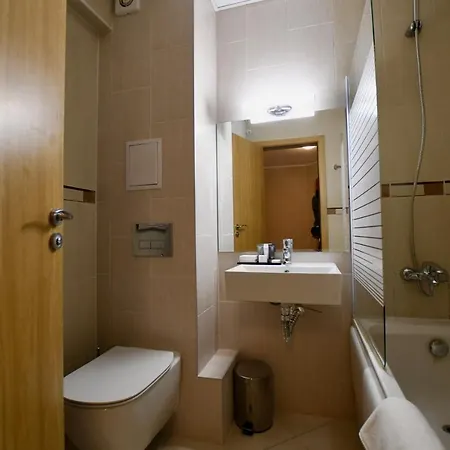 Dolomiti アパートホテル バンスコ